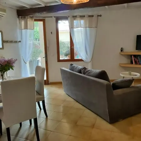 La Maison D'yvette * Le Barroux
