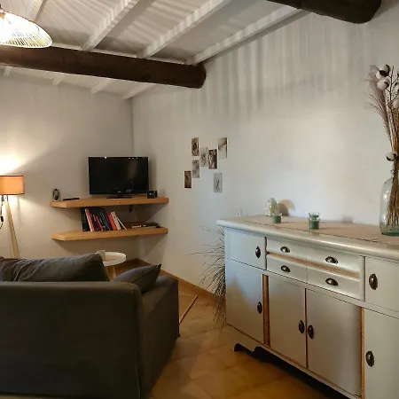 La Maison D'yvette *
