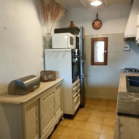 La Maison D'yvette Apartment *