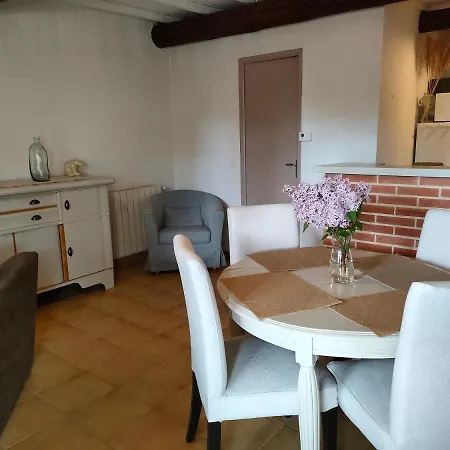 Apartment La Maison D'yvette